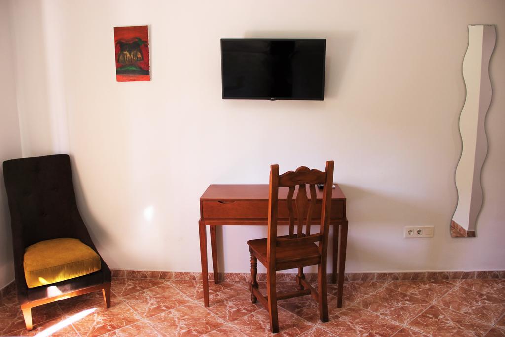 Hostal La Zamora Carcabuey Esterno foto